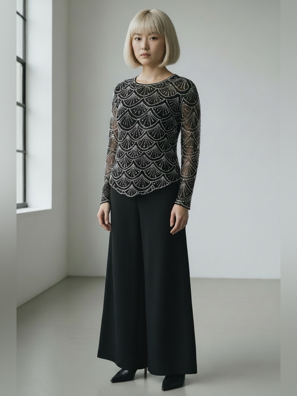 LAURENCE KAZAR VTG black white beaded top scallop designed sheer long sleeve M - Picture 14 of 14